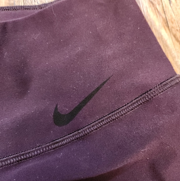 Nike Dri-Fit Leggings Size S 28" Inseam - Picture 4 of 5